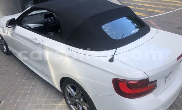 Sayi Na hannu BMW M2 White Mota in Maseru a Maseru Sayi Na hannu BMW M2 White Mota in Maseru a Maseru