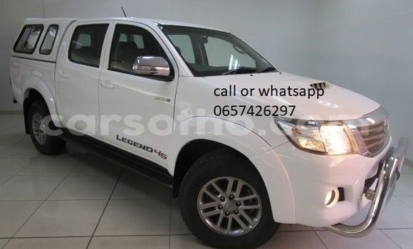Buy Used Toyota Hilux White Car in Maputsoe in Leribe Buy Used Toyota Hilux White Car in Maputsoe in Leribe