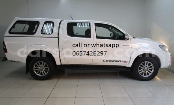 Buy Used Toyota Hilux White Car in Maputsoe in Leribe Buy Used Toyota Hilux White Car in Maputsoe in Leribe