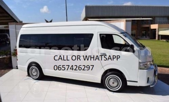 Buy Used Toyota Hiace Green Car in Maputsoe in Leribe Buy Used Toyota Hiace Green Car in Maputsoe in Leribe