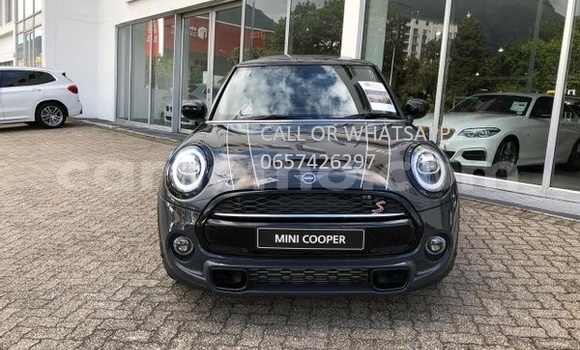 Buy Used Mini Cooper Red Car in Maseru in Maseru Buy Used Mini Cooper Red Car in Maseru in Maseru