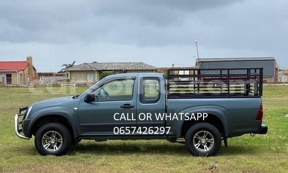 Buy Used Isuzu KB Red Car in Maseru in Maseru Buy Used Isuzu KB Red Car in Maseru in Maseru