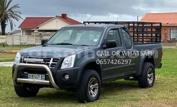Buy Used Isuzu KB Red Car in Maseru in Maseru Buy Used Isuzu KB Red Car in Maseru in Maseru