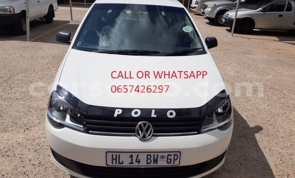 اشتري مستعمل Volkswagen Polo Green سيارة في Maputsoe في Leribe اشتري مستعمل Volkswagen Polo Green سيارة في Maputsoe في Leribe