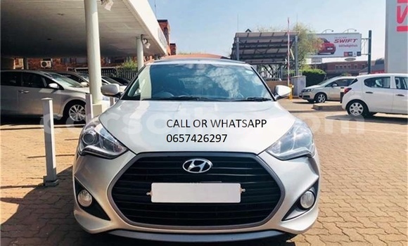 Buy Used Hyundai Veloster Red Car in Maputsoe in Leribe Buy Used Hyundai Veloster Red Car in Maputsoe in Leribe