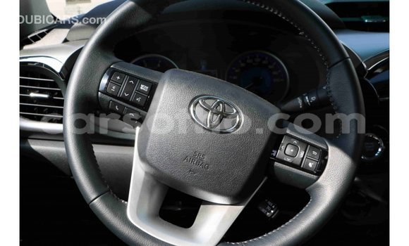 Sayi Imported Toyota Hilux Black Mota in Import - Dubai a Maseru Sayi Imported Toyota Hilux Black Mota in Import - Dubai a Maseru