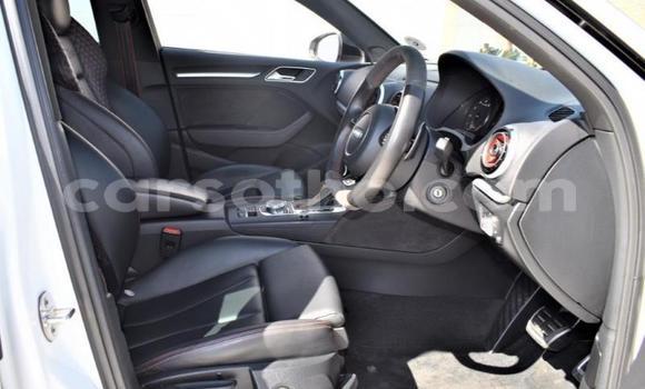Sayi Na hannu Audi RS3 White Mota in Maseru a Maseru Sayi Na hannu Audi RS3 White Mota in Maseru a Maseru