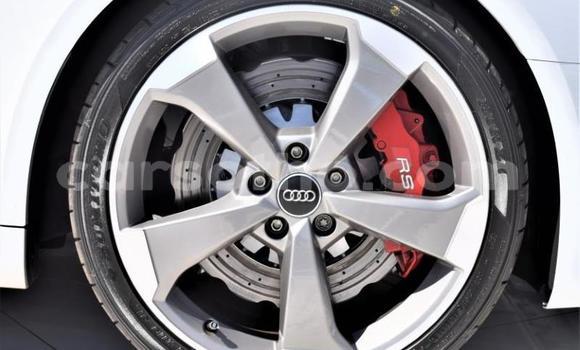 Sayi Na hannu Audi RS3 White Mota in Maseru a Maseru Sayi Na hannu Audi RS3 White Mota in Maseru a Maseru