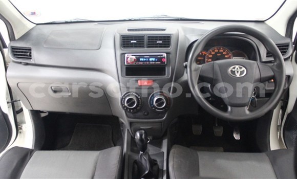 Acheter Occasion Voiture Toyota Avanza Blanc à Maseru, Maseru Acheter Occasion Voiture Toyota Avanza Blanc à Maseru, Maseru