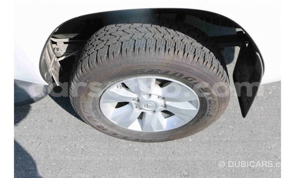 Sayi Imported Toyota Hilux Black Mota in Import - Dubai a Maseru Sayi Imported Toyota Hilux Black Mota in Import - Dubai a Maseru