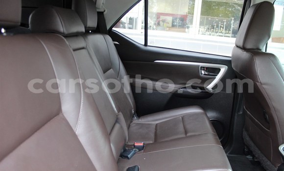 Acheter Occasion Voiture Toyota Fortuner Gris à Maseru, Maseru Acheter Occasion Voiture Toyota Fortuner Gris à Maseru, Maseru