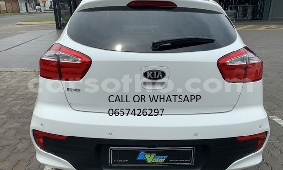 Buy Used Kia Rio Green Car in Mafeteng in Mafeteng Buy Used Kia Rio Green Car in Mafeteng in Mafeteng