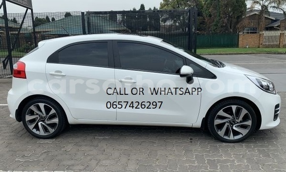 Buy Used Kia Rio Green Car in Mafeteng in Mafeteng Buy Used Kia Rio Green Car in Mafeteng in Mafeteng