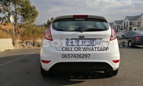 Buy Used Ford Fiesta White Car in Maputsoa in Leribe Buy Used Ford Fiesta White Car in Maputsoa in Leribe