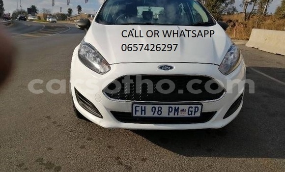 Buy Used Ford Fiesta White Car in Maputsoa in Leribe Buy Used Ford Fiesta White Car in Maputsoa in Leribe