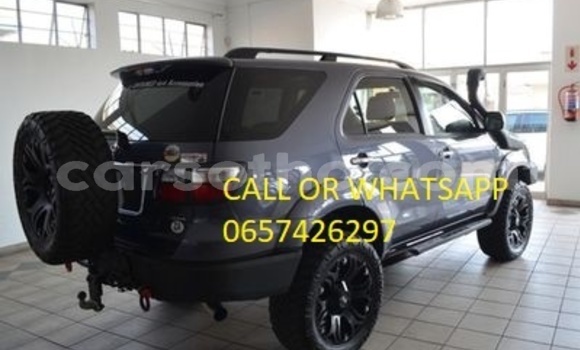 Buy Used Toyota Fortuner Silver Car in Maputsoa in Leribe Buy Used Toyota Fortuner Silver Car in Maputsoa in Leribe