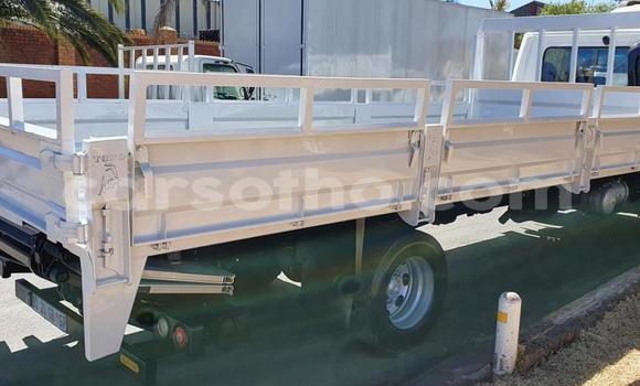 Acheter Occasion Utilitaire Mitsubishi L400 Blanc à Maseru, Maseru Acheter Occasion Utilitaire Mitsubishi L400 Blanc à Maseru, Maseru