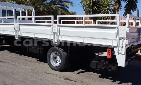 Acheter Occasion Utilitaire Mitsubishi L400 Blanc à Maseru, Maseru Acheter Occasion Utilitaire Mitsubishi L400 Blanc à Maseru, Maseru