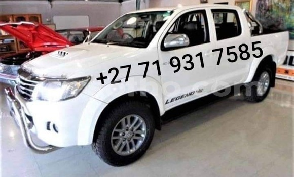 Acheter Occasion Voiture Toyota Hilux Blanc à Maseru, Maseru Acheter Occasion Voiture Toyota Hilux Blanc à Maseru, Maseru