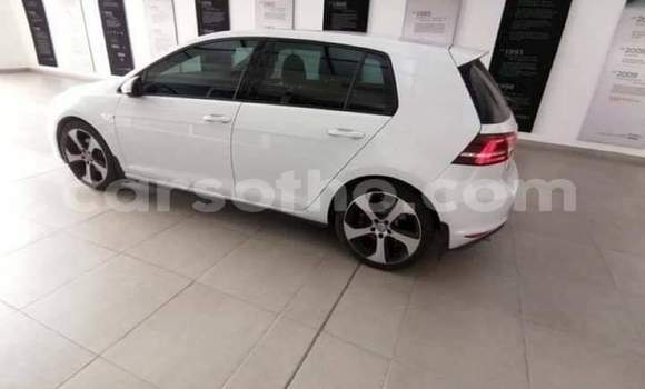 Sayi Na hannu Volkswagen Golf GTI White Mota in Maseru a Maseru Sayi Na hannu Volkswagen Golf GTI White Mota in Maseru a Maseru