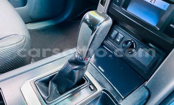 Sayi Na hannu Toyota Land Cruiser Prado White Mota in Maseru a Maseru Sayi Na hannu Toyota Land Cruiser Prado White Mota in Maseru a Maseru