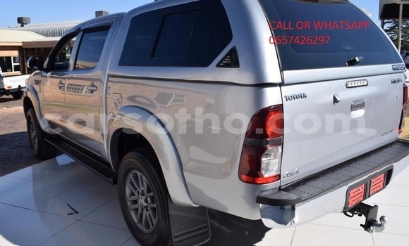 Buy Used Toyota Hilux Silver Car in Maseru in Maseru Buy Used Toyota Hilux Silver Car in Maseru in Maseru