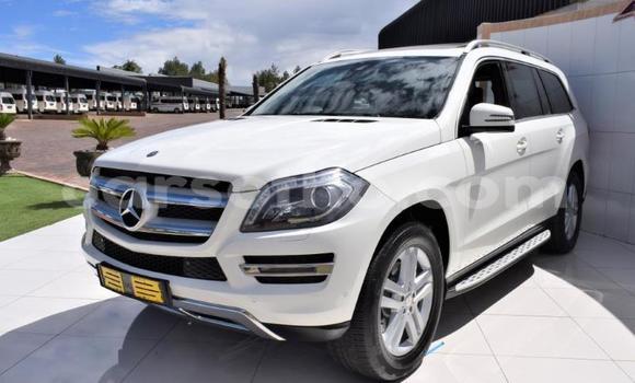 Sayi Na hannu Mercedes-Benz GL–Class White Mota in Maseru a Maseru Sayi Na hannu Mercedes-Benz GL–Class White Mota in Maseru a Maseru