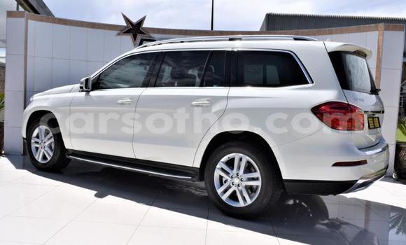 Sayi Na hannu Mercedes-Benz GL–Class White Mota in Maseru a Maseru Sayi Na hannu Mercedes-Benz GL–Class White Mota in Maseru a Maseru