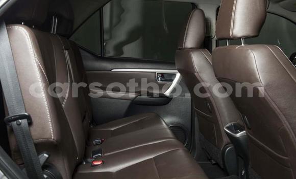 Buy Used Toyota Fortuner Silver Car in Peka in Leribe Buy Used Toyota Fortuner Silver Car in Peka in Leribe