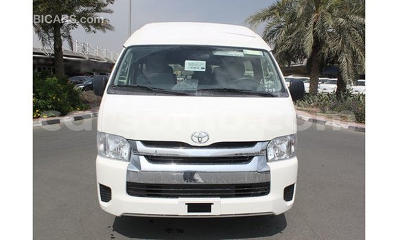 Acheter Import Voiture Toyota Hiace Blanc à Import - Dubai, Maseru Acheter Import Voiture Toyota Hiace Blanc à Import - Dubai, Maseru