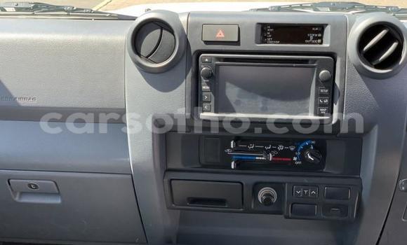 Acheter Occasion Voiture Toyota Land Cruiser Blanc à Maseru, Maseru Acheter Occasion Voiture Toyota Land Cruiser Blanc à Maseru, Maseru
