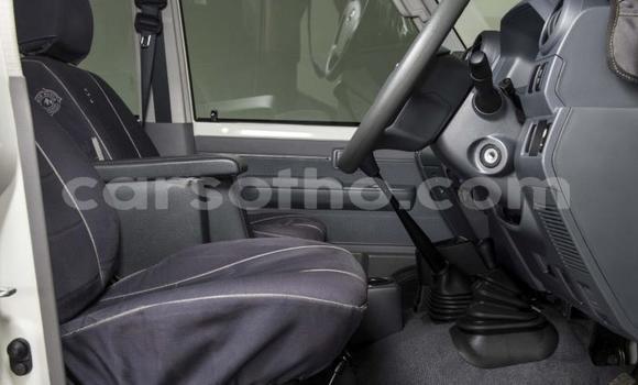 Acheter Occasion Voiture Toyota Land Cruiser Blanc à Roma, Maseru Acheter Occasion Voiture Toyota Land Cruiser Blanc à Roma, Maseru