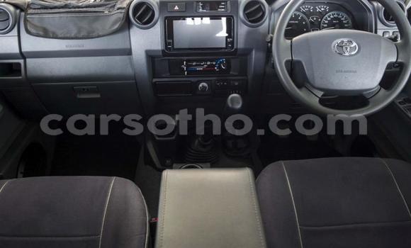 Acheter Occasion Voiture Toyota Land Cruiser Blanc à Roma, Maseru Acheter Occasion Voiture Toyota Land Cruiser Blanc à Roma, Maseru