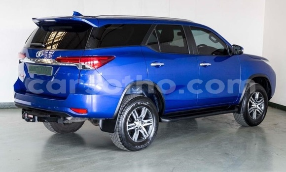 اشتري مستعمل Toyota Fortuner Blue سيارة في Maputsoa في Leribe اشتري مستعمل Toyota Fortuner Blue سيارة في Maputsoa في Leribe