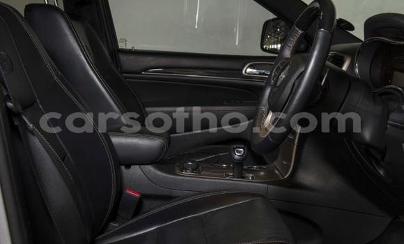 Sayi Na hannu Jeep Grand Cherokee Silver Mota in Thaba–Tseka a Mafeteng Sayi Na hannu Jeep Grand Cherokee Silver Mota in Thaba–Tseka a Mafeteng