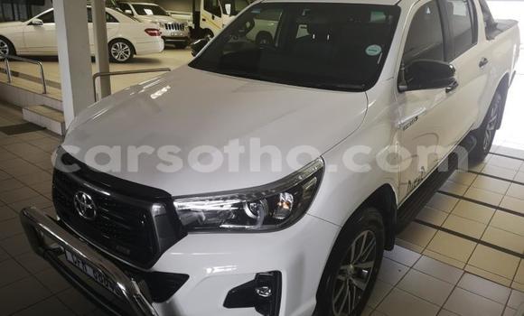 اشتري مستعمل Toyota Hilux White سيارة في Maseru في Maseru اشتري مستعمل Toyota Hilux White سيارة في Maseru في Maseru