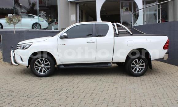 Acheter Occasion Voiture Toyota Hilux Blanc à Maseru, Maseru Acheter Occasion Voiture Toyota Hilux Blanc à Maseru, Maseru