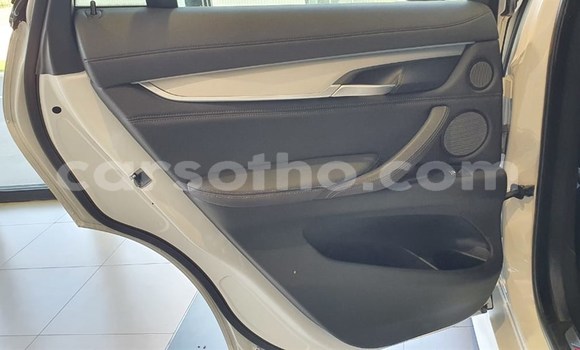 Sayi Na hannu BMW X6 White Mota in Maputsoa a Leribe Sayi Na hannu BMW X6 White Mota in Maputsoa a Leribe