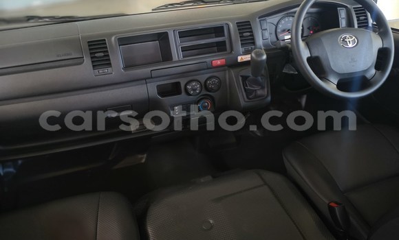 اشتري مستعمل Toyota HiAce White شاحنة في Maseru في Maseru اشتري مستعمل Toyota HiAce White شاحنة في Maseru في Maseru