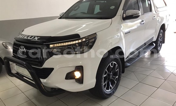 Acheter Occasion Voiture Toyota Hilux Blanc à Maputsoa, Leribe Acheter Occasion Voiture Toyota Hilux Blanc à Maputsoa, Leribe