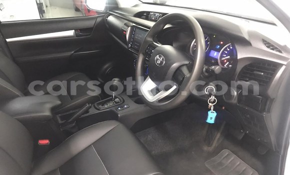 Acheter Occasion Voiture Toyota Hilux Blanc à Maputsoa, Leribe Acheter Occasion Voiture Toyota Hilux Blanc à Maputsoa, Leribe