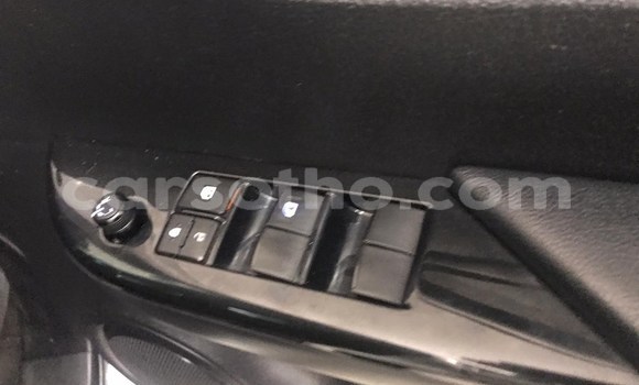 Acheter Occasion Voiture Toyota Hilux Blanc à Maputsoa, Leribe Acheter Occasion Voiture Toyota Hilux Blanc à Maputsoa, Leribe