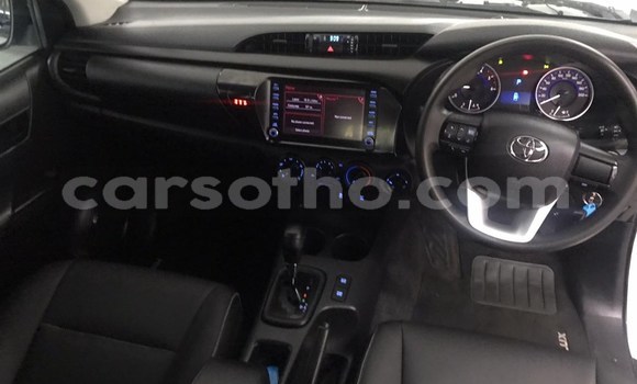 Acheter Occasion Voiture Toyota Hilux Blanc à Maputsoa, Leribe Acheter Occasion Voiture Toyota Hilux Blanc à Maputsoa, Leribe