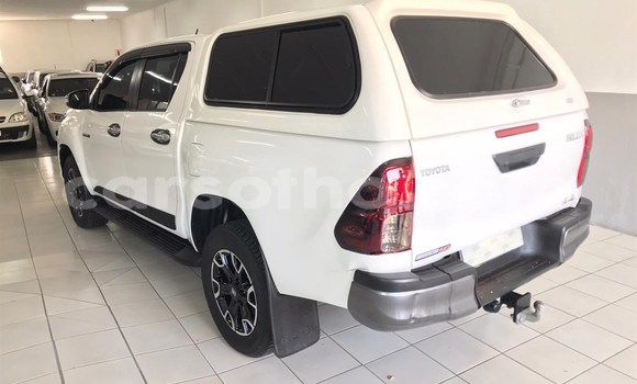 Acheter Occasion Voiture Toyota Hilux Blanc à Maputsoa, Leribe Acheter Occasion Voiture Toyota Hilux Blanc à Maputsoa, Leribe