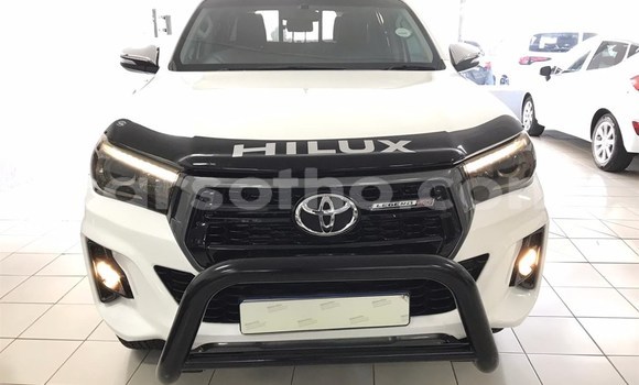 Acheter Occasion Voiture Toyota Hilux Blanc à Maputsoa, Leribe Acheter Occasion Voiture Toyota Hilux Blanc à Maputsoa, Leribe