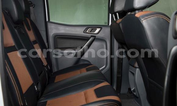 Sayi Na hannu Ford Ranger White Mota in Maseru a Maseru Sayi Na hannu Ford Ranger White Mota in Maseru a Maseru