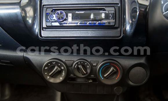 اشتري مستعمل Toyota Hilux White سيارة في Peka في Leribe اشتري مستعمل Toyota Hilux White سيارة في Peka في Leribe