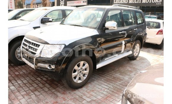 Sayi Imported Mitsubishi Pajero Black Mota in Import - Dubai a Maseru Sayi Imported Mitsubishi Pajero Black Mota in Import - Dubai a Maseru