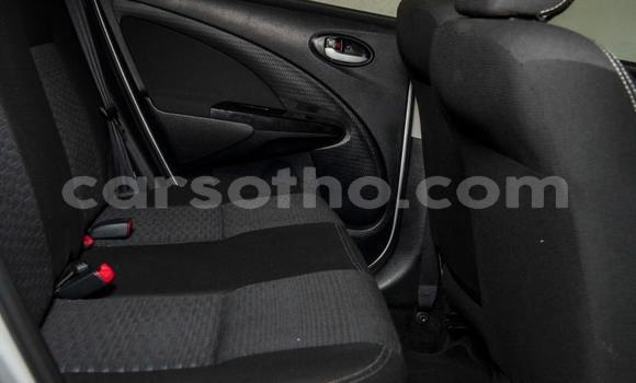 Sayi Na hannu Toyota Etios Silver Mota in Maseru a Maseru Sayi Na hannu Toyota Etios Silver Mota in Maseru a Maseru