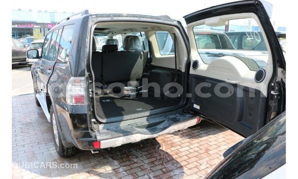 Sayi Imported Mitsubishi Pajero Black Mota in Import - Dubai a Maseru Sayi Imported Mitsubishi Pajero Black Mota in Import - Dubai a Maseru